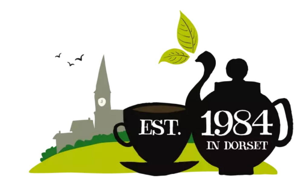 Cupper Tasse ind Teekanne mit Schriftzug "est. 1984"